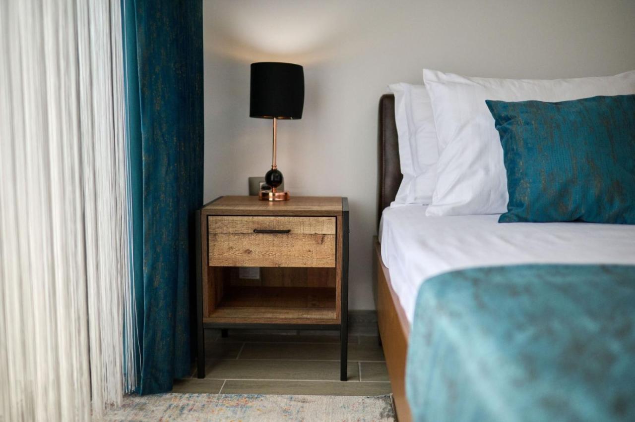 Vintage Breeze Apartment - Spa Pools Resort Mamaia Esterno foto