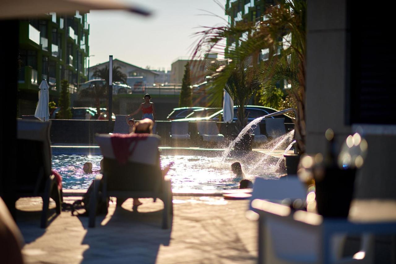 Vintage Breeze Apartment - Spa Pools Resort Mamaia Esterno foto