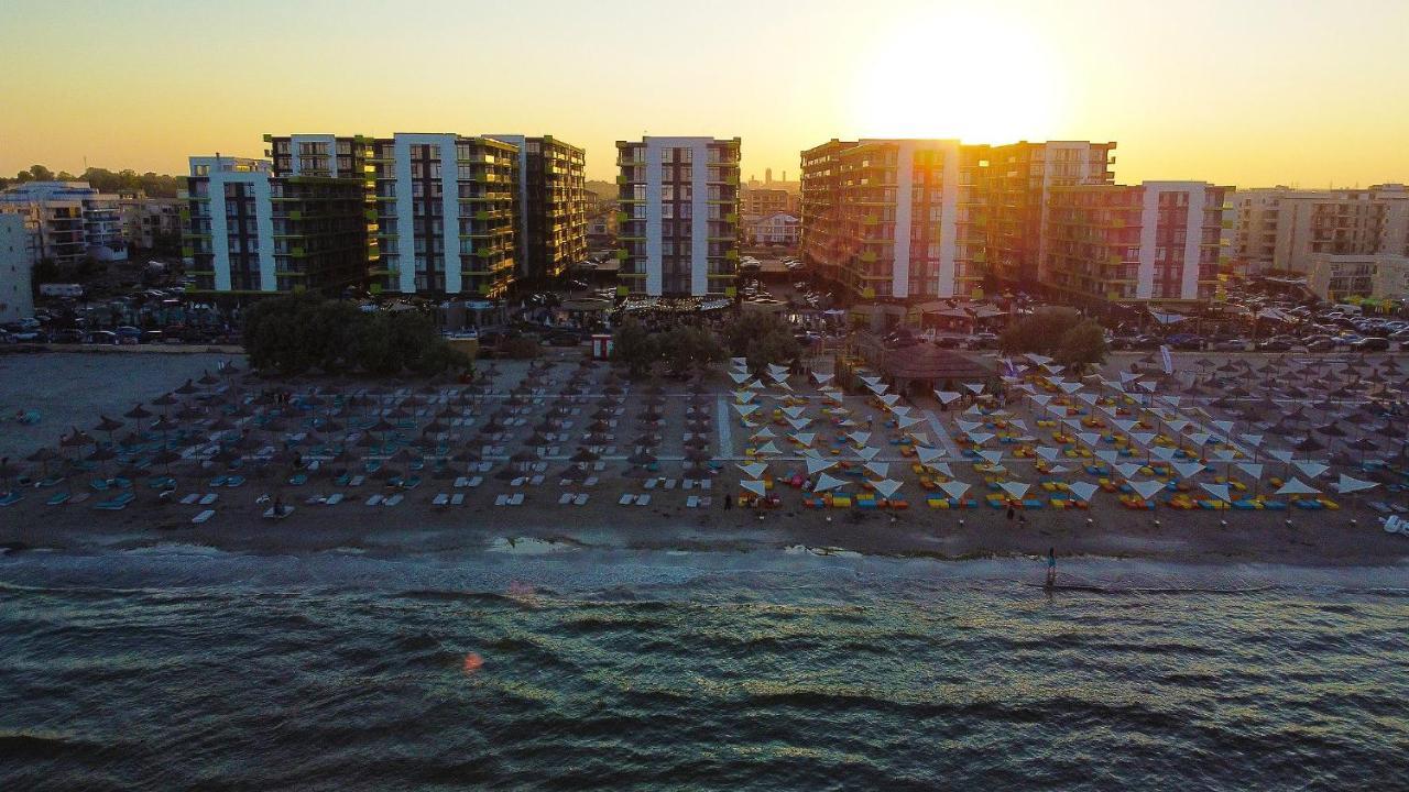 Vintage Breeze Apartment - Spa Pools Resort Mamaia Esterno foto